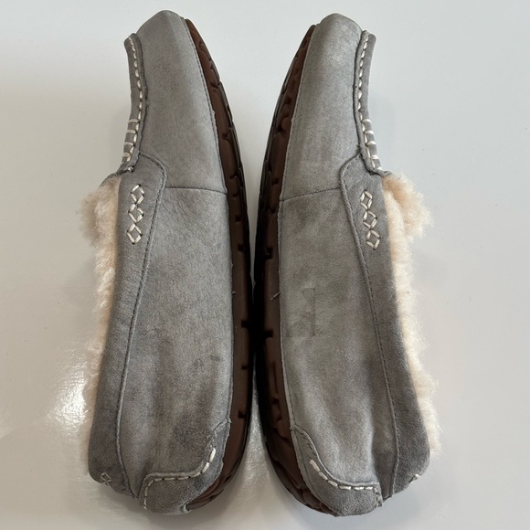 UGG Ansley Women's 8 Light Gray Suede Slippers Water Resistant Slip On Moccasins - Picture 10 of 14